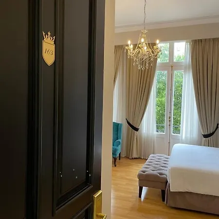 Mansion Luxury 4*